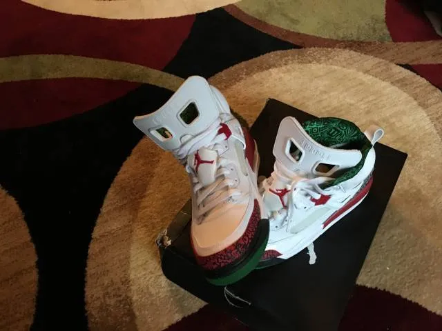 2006 Nike Spizike size12