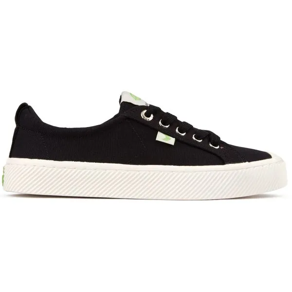 Cariuma Oca Low Trainers