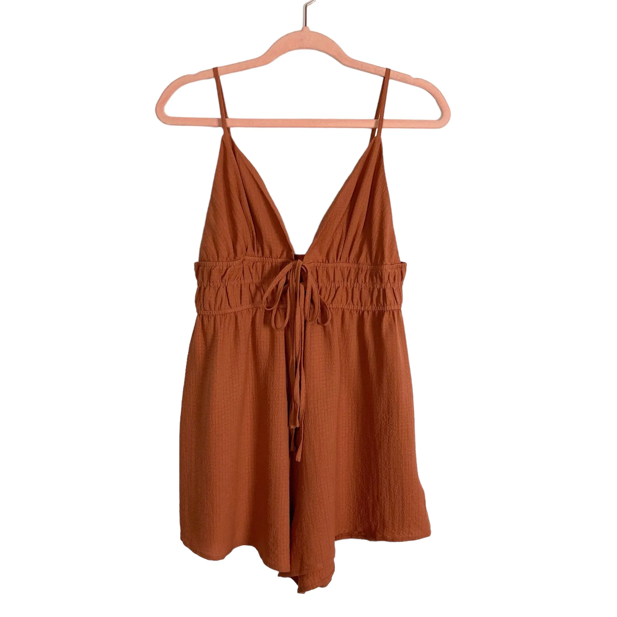 CUPSHE BRICK TIE FRONT ROMPER NWT- SIZE M ( ONLINE)