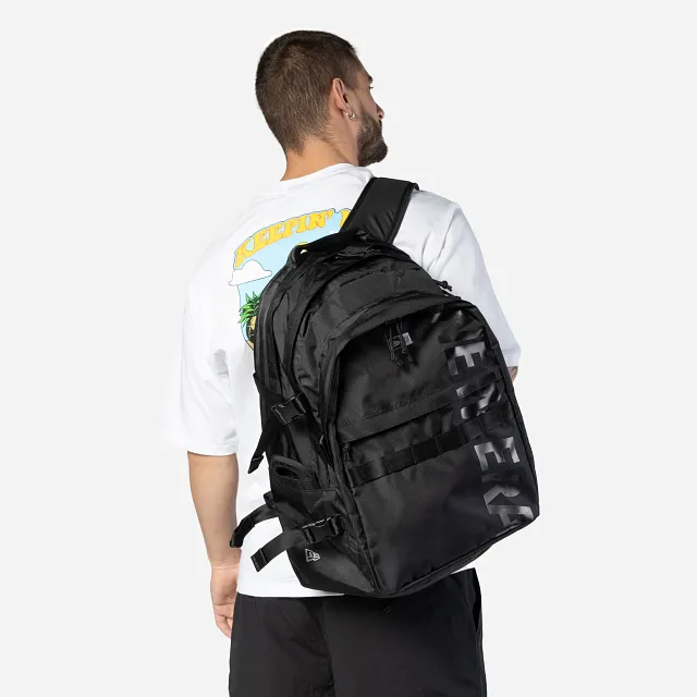 New Era Back Carrier Pack Backpack Negra